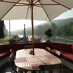 Péniche D'hôtes Ms Elisabeth Namur