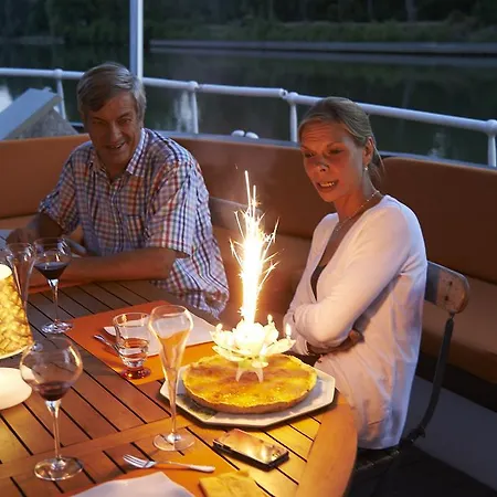 Botel Peniche D'hotes Ms Elisabeth Namur