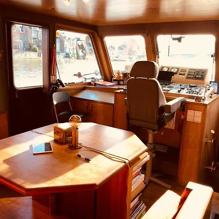 Peniche D'hotes Ms Elisabeth Botel