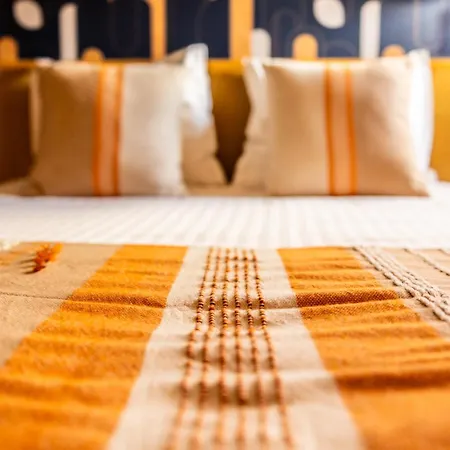 Peniche D'hotes Ms Elisabeth Úszó hotel 3*