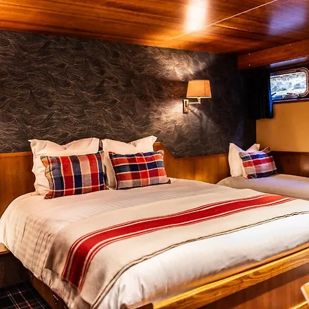 Péniche D'hôtes Ms Elisabeth Bateau-hôtel