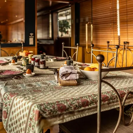 Úszó hotel Peniche D'hotes Ms Elisabeth Namur