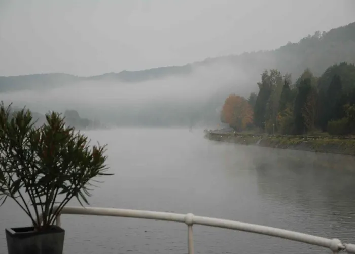 Péniche D'hôtes Ms Elisabeth Bateau-hôtel