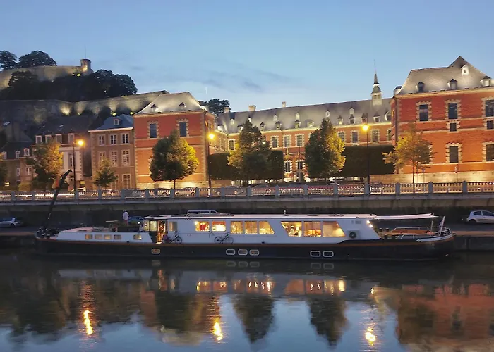 Bateau-hôtel Péniche D'hôtes Ms Elisabeth 3*
