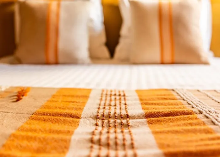 Péniche D'hôtes Ms Elisabeth Bateau-hôtel 3*