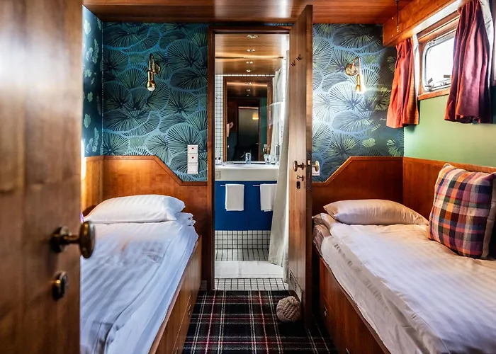 Bateau-hôtel Péniche D'hôtes Ms Elisabeth 3*