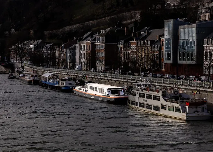 Péniche D'hôtes Ms Elisabeth Bateau-hôtel 3*